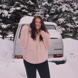 Meet your Posher, Breanna